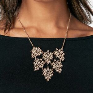Justfab Gilded Florals Necklace Acorns